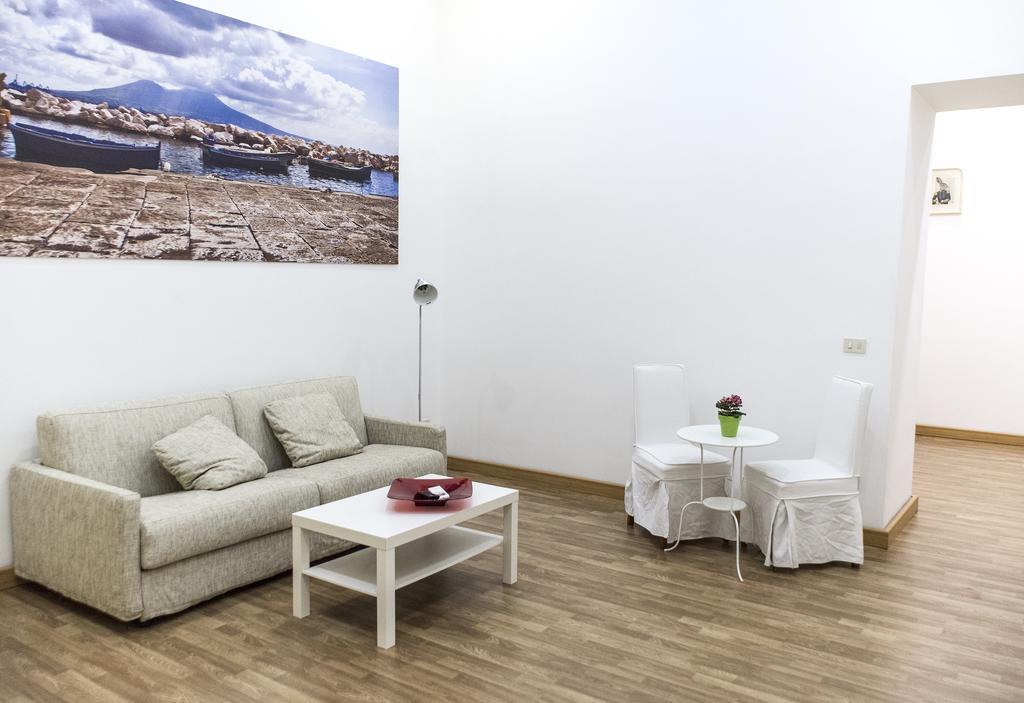 B&B Palazzo Ruffo Di Bagnara Νάπολη Δωμάτιο φωτογραφία