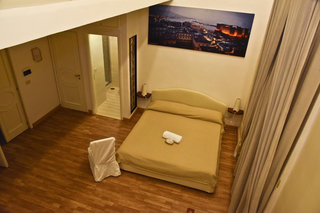 B&B Palazzo Ruffo Di Bagnara Νάπολη Εξωτερικό φωτογραφία