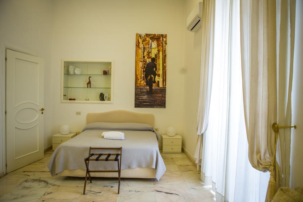 B&B Palazzo Ruffo Di Bagnara Νάπολη Εξωτερικό φωτογραφία